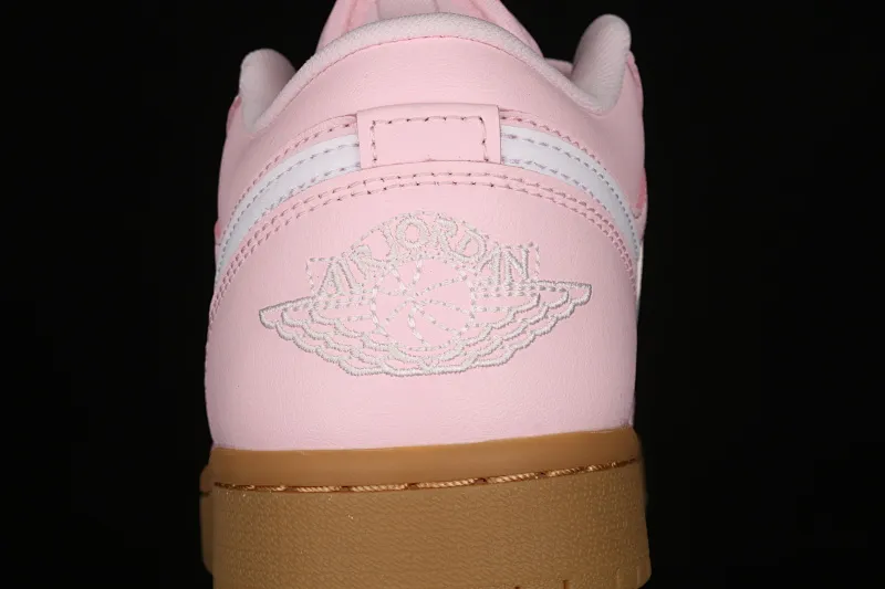 All categories Air Jordan Jordan series basketball shoes Air Jordan 1 Low G version pure original Air Jordan 1 Low AJ1 Joe 1 raw rubber powder low-top basketball shoes DC0774-601